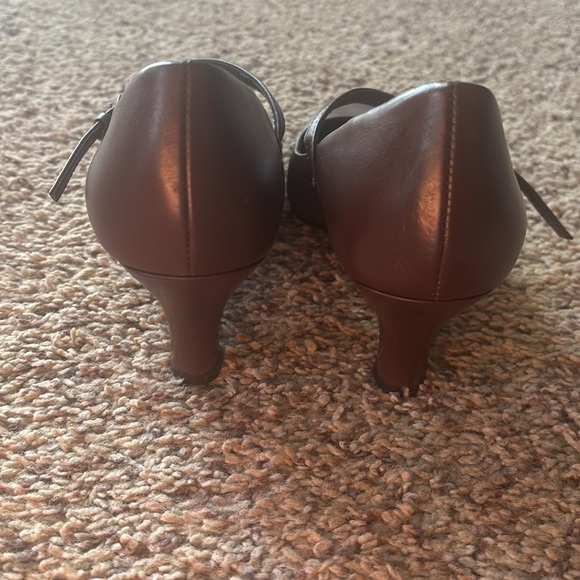 East5th Womens Brown Heels size 6 1/2 - Picture 3 of 6